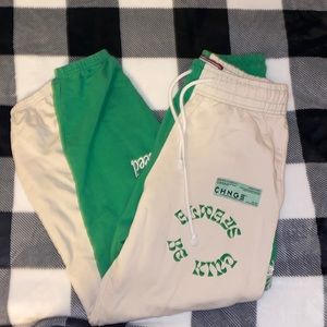 Chnge sweatpants